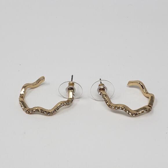 NWT Sugarfix by Baublebar 2 Pack Gold-Tone Earrings Faux Pearl Zig-Zag Hoop - Picture 9 of 9